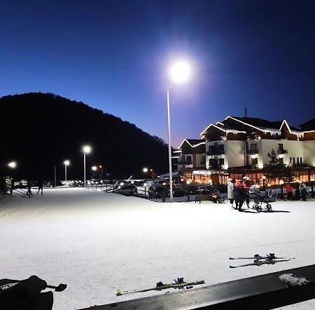 Krystal Resort Apartment A108 巴库里阿尼 外观 照片